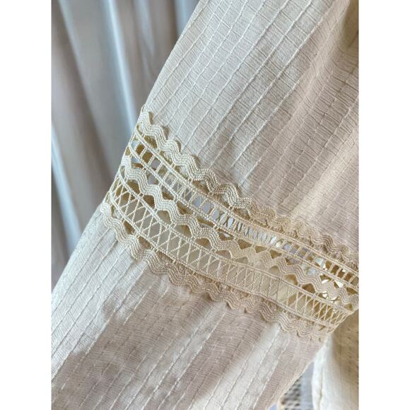 Mine Top Boho Peasant with Ruffle Neckline Embroidered Inset Sleeves Size Medium - Picture 5 of 7